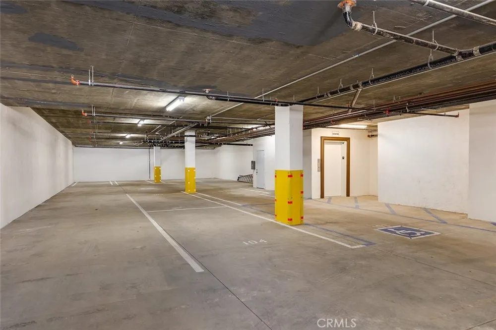 89 Grand Oaks Ave #103 Pasadena, CA 91107