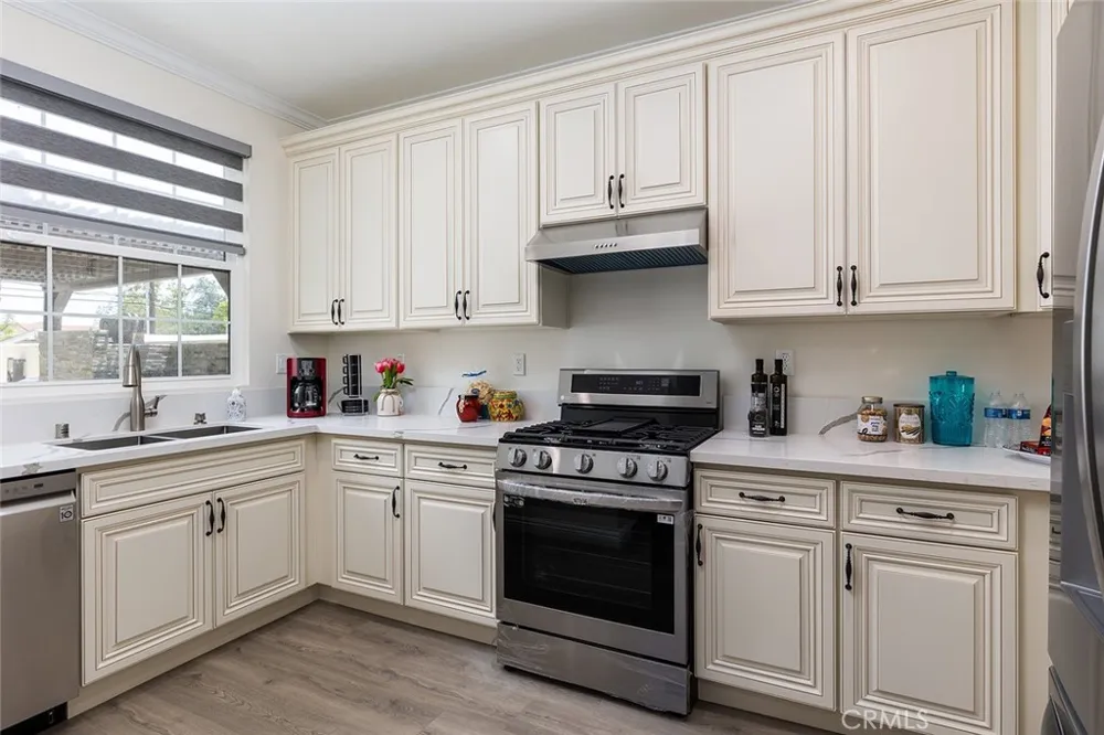 89 Grand Oaks Ave #103 Pasadena, CA 91107