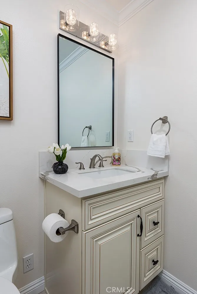 89 Grand Oaks Ave #103 Pasadena, CA 91107