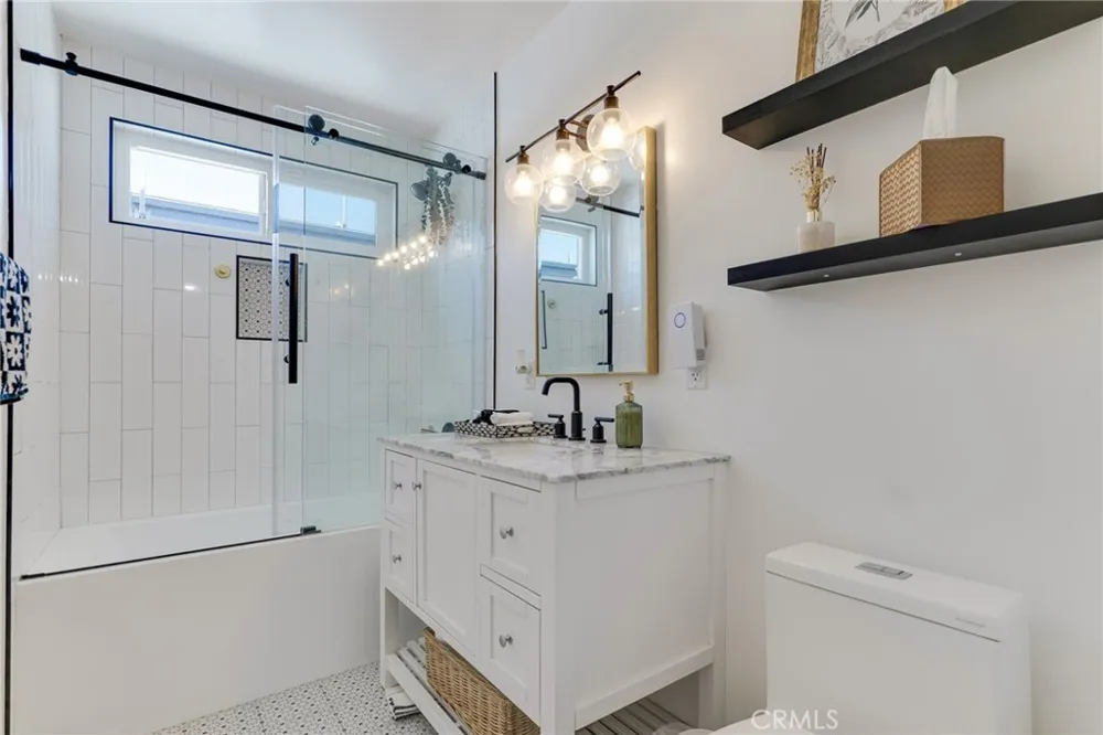 5232 Corteen pl #17 Valley Village, CA 91607