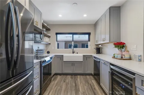 5232 Corteen pl #17