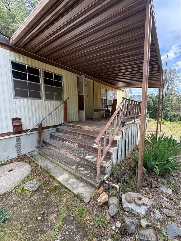 38833 Terri Lane Oakhurst, CA 93644