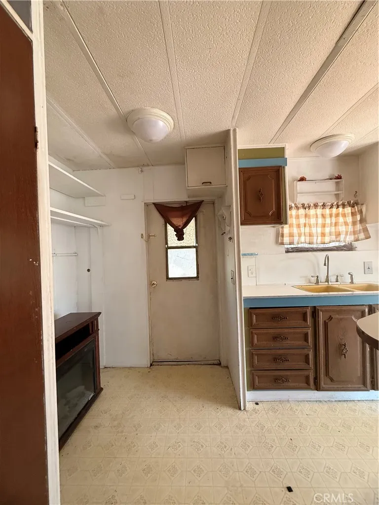 38833 Terri Lane Oakhurst, CA 93644