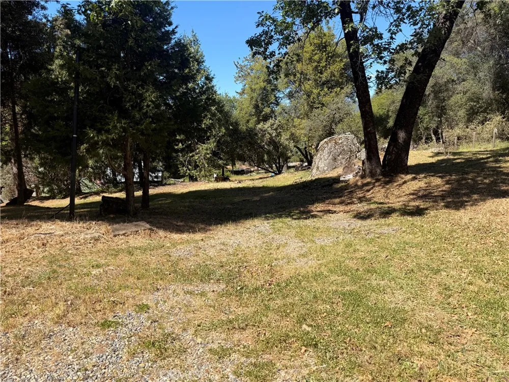 38833 Terri Lane Oakhurst, CA 93644