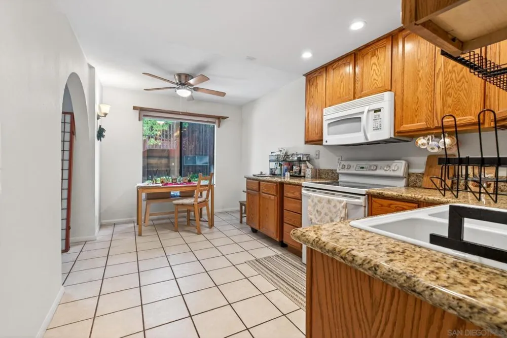 2157 Arnold #201 Alpine, CA 91901
