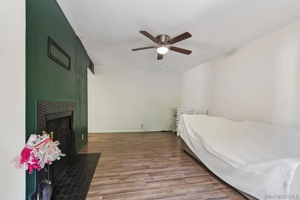 2157 Arnold #201 Alpine, CA 91901