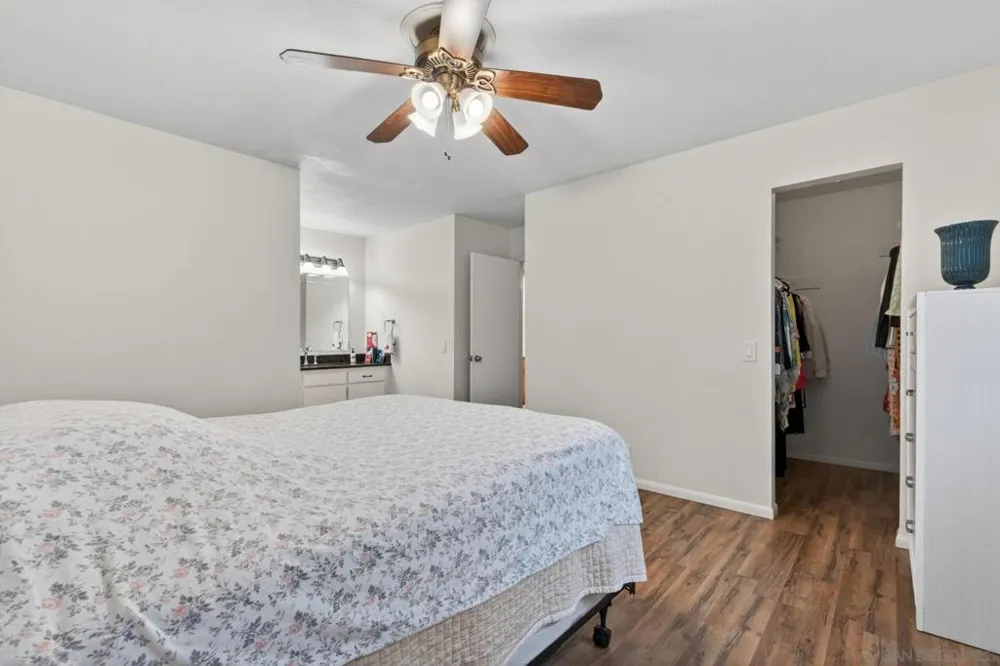 2157 Arnold #201 Alpine, CA 91901