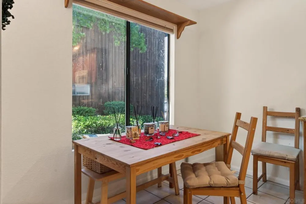 2157 Arnold #201 Alpine, CA 91901