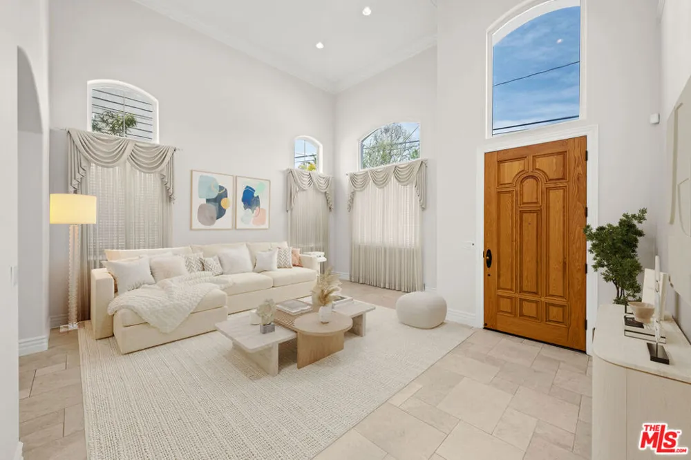 1756 Ruhland Avenue Manhattan Beach, CA 90266