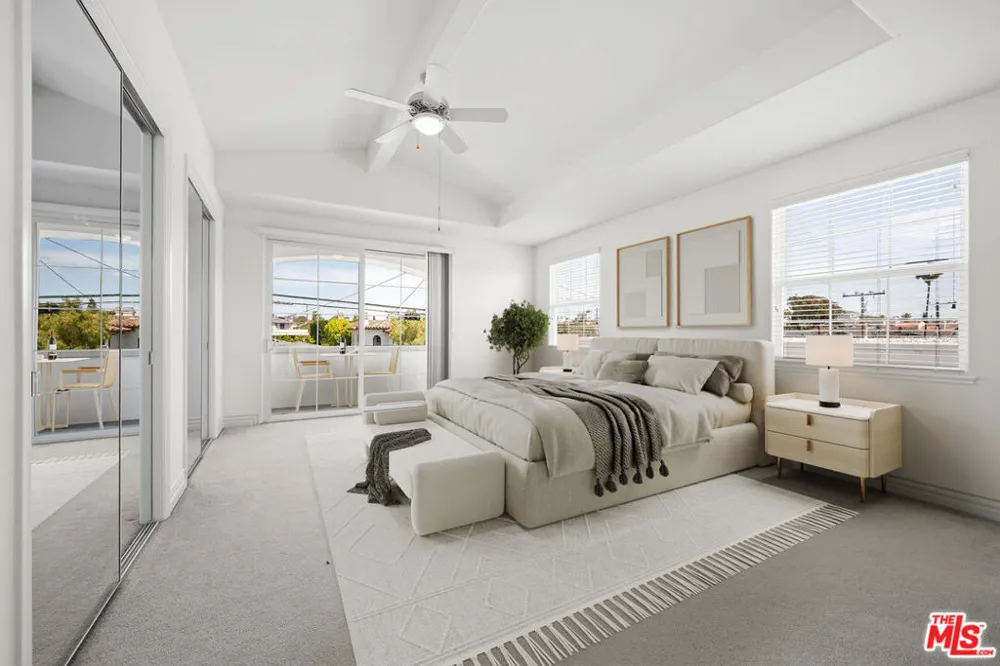 1756 Ruhland Avenue Manhattan Beach, CA 90266