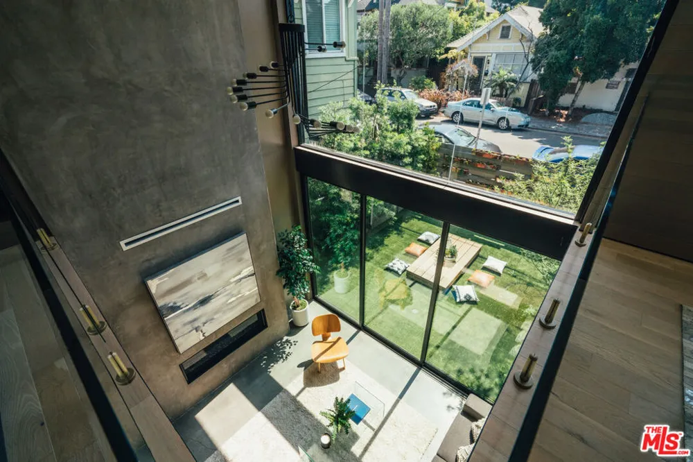 213 Horizon Avenue Venice, CA 90291