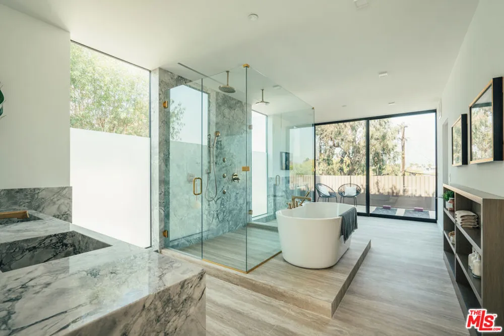 213 Horizon Avenue Venice, CA 90291