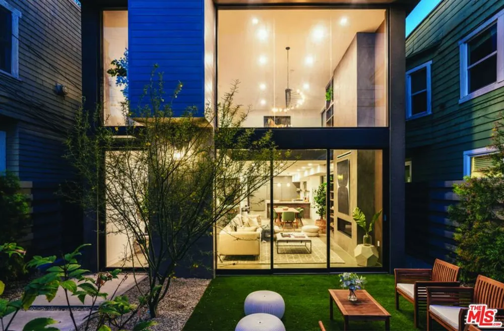 213 Horizon Avenue Venice, CA 90291