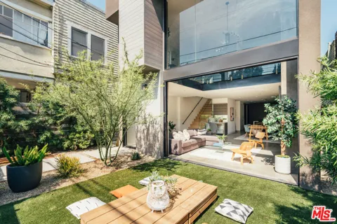 213 Horizon Avenue
