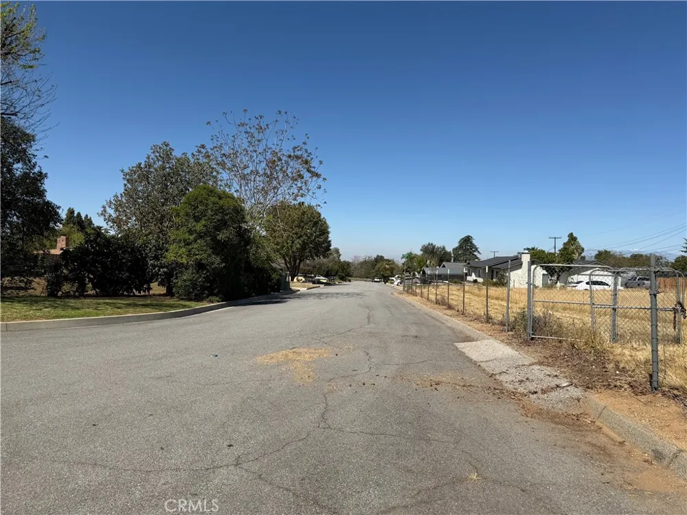 35392 Mountain View Yucaipa, CA 92399