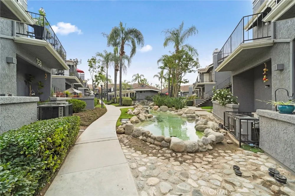 740 E San Bernardino Road #2 Covina, CA 91723