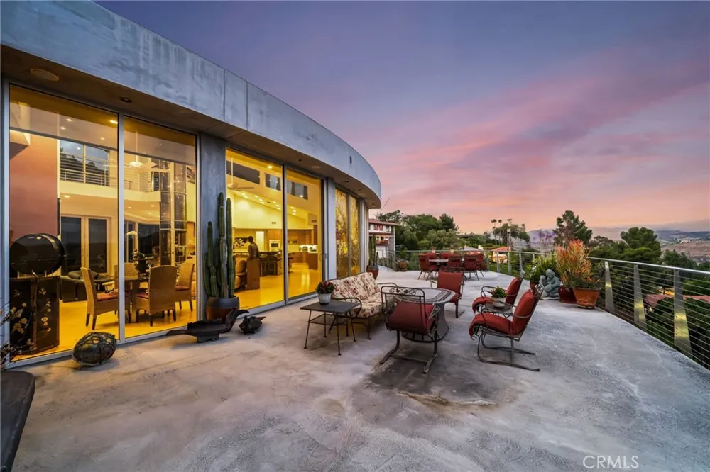 10182 Cowan Heights Drive North Tustin, CA 92705