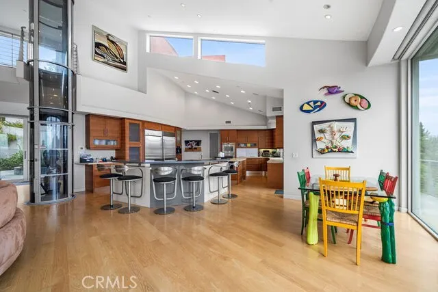 10182 Cowan Heights Drive North Tustin, CA 92705
