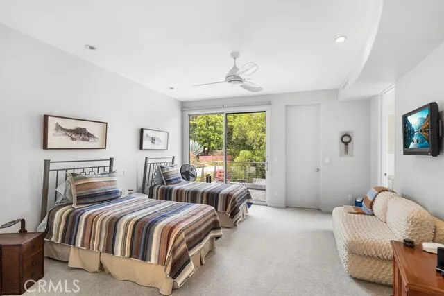 10182 Cowan Heights Drive North Tustin, CA 92705