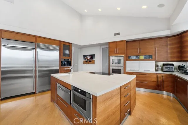 10182 Cowan Heights Drive North Tustin, CA 92705