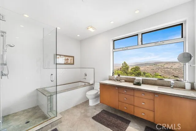 10182 Cowan Heights Drive North Tustin, CA 92705