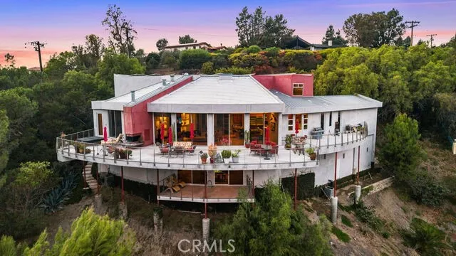 10182 Cowan Heights Drive North Tustin, CA 92705