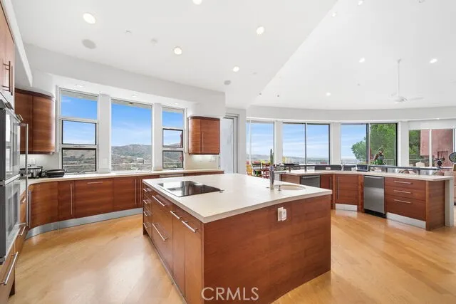 10182 Cowan Heights Drive North Tustin, CA 92705
