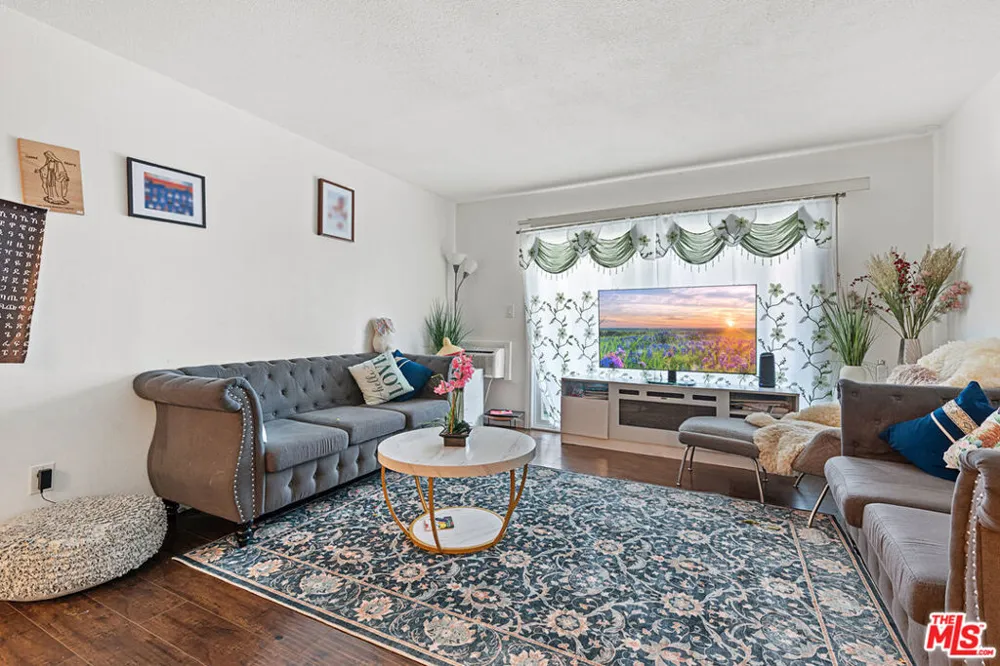 550 W Regent Street #124 Inglewood, CA 90301