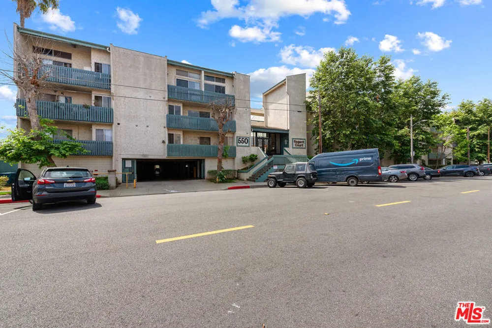 550 W Regent Street #124 Inglewood, CA 90301
