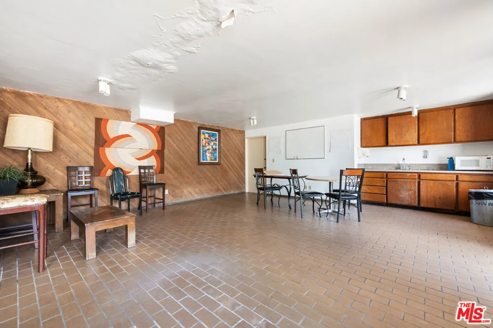 550 W Regent Street #124 Inglewood, CA 90301