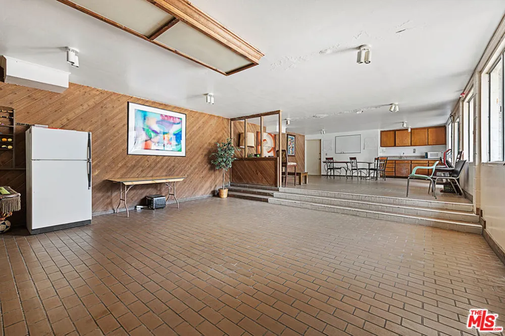 550 W Regent Street #124 Inglewood, CA 90301