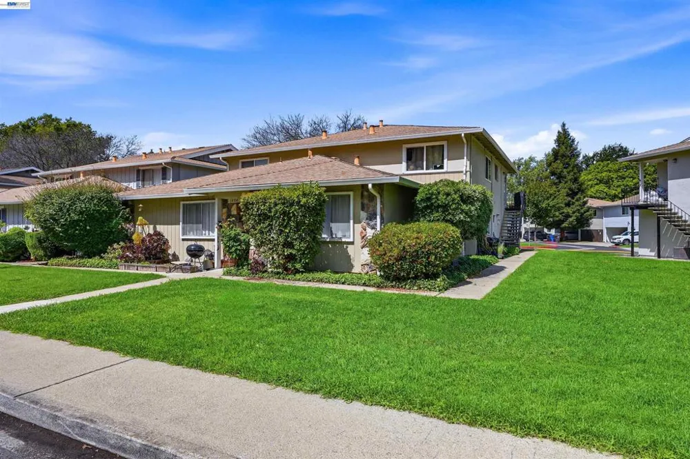 1494 Del Rio Cir #D Concord, CA 94518
