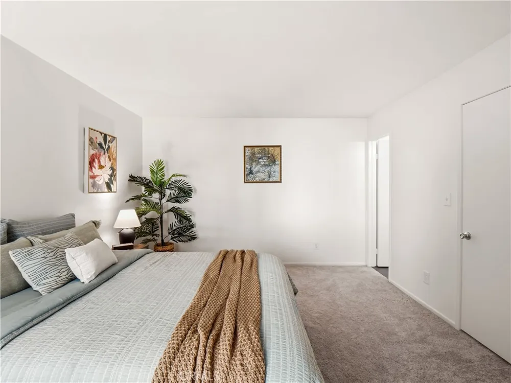 25011 Peachland Avenue #127 Newhall, CA 91321