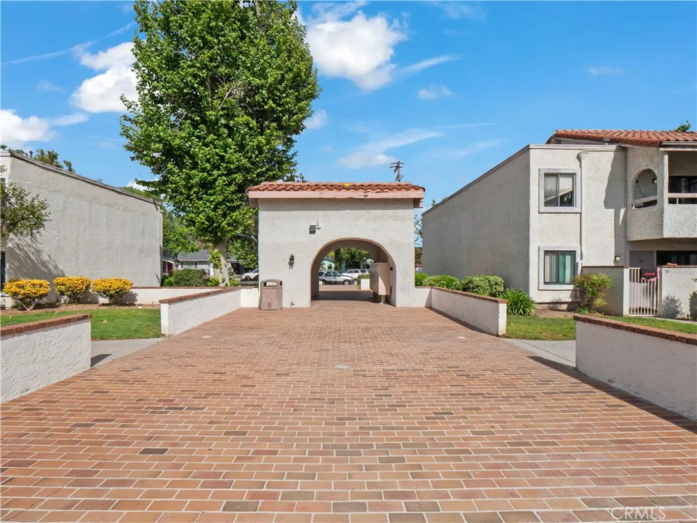 25011 Peachland Avenue #127 Newhall, CA 91321