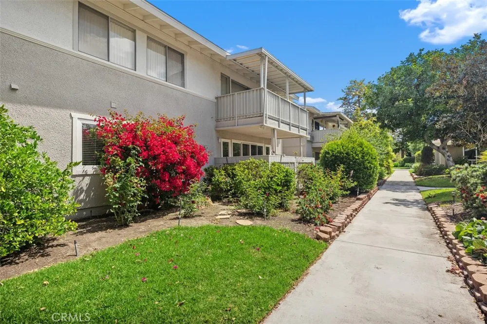 723 Avenida Majorca Laguna Woods, CA 92637