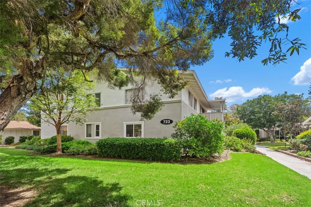 723 Avenida Majorca Laguna Woods, CA 92637