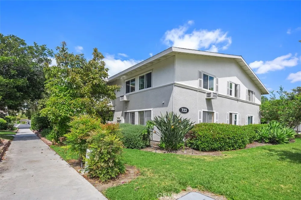 723 Avenida Majorca Laguna Woods, CA 92637