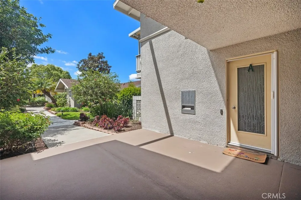 723 Avenida Majorca Laguna Woods, CA 92637
