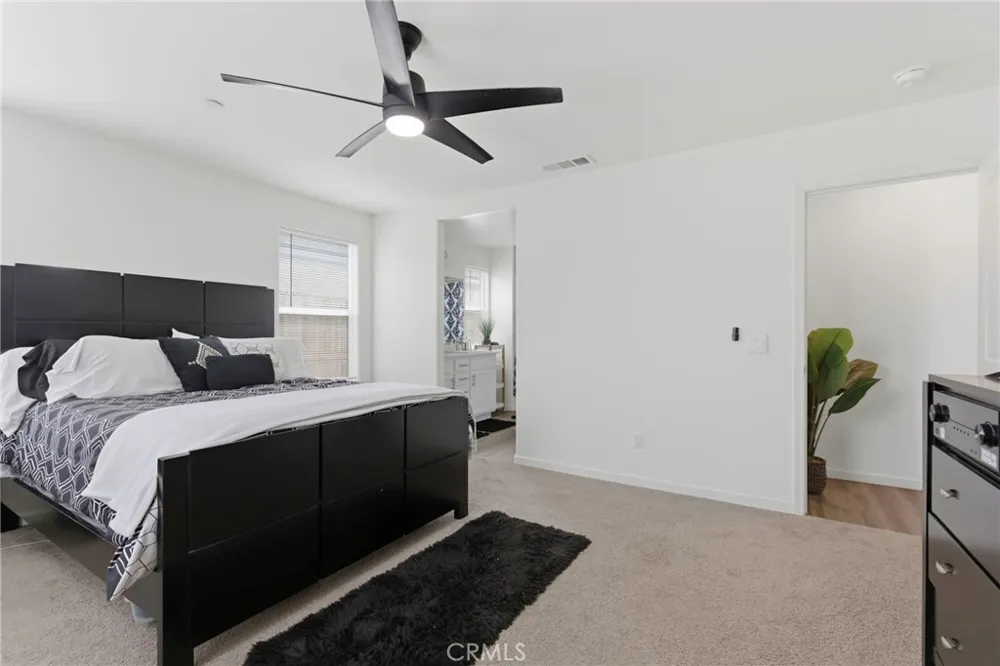 8716 Akero Bakersfield, CA 93307