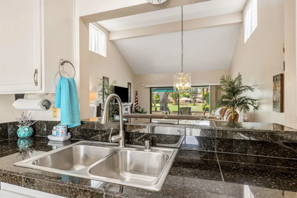 34939 Calle Sama Cathedral City, CA 92234