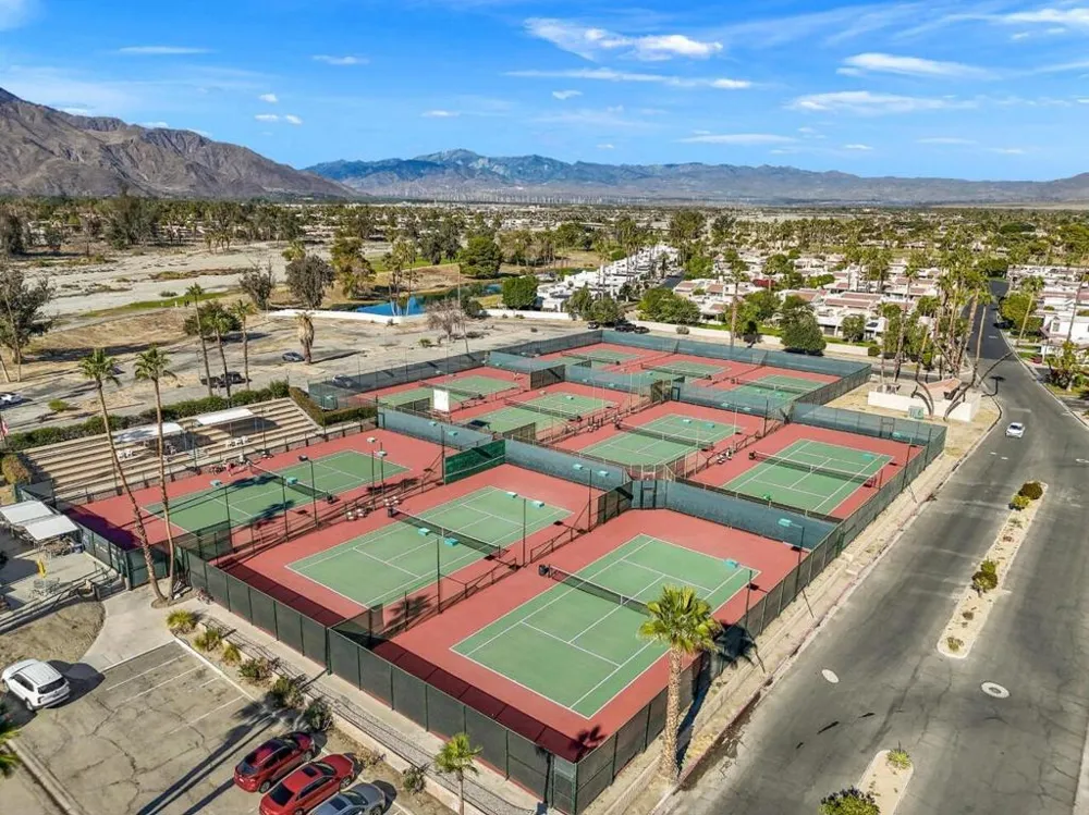 34939 Calle Sama Cathedral City, CA 92234