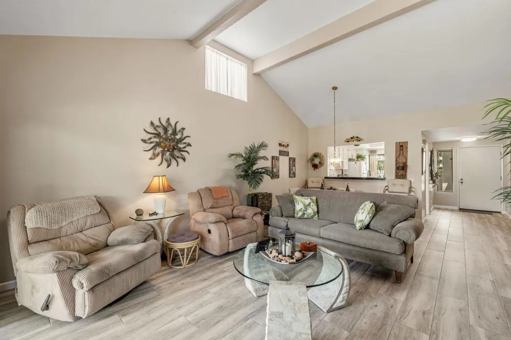 34939 Calle Sama Cathedral City, CA 92234