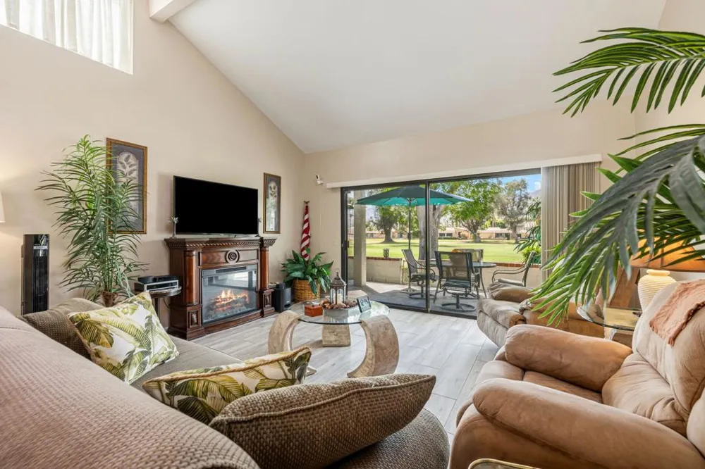 34939 Calle Sama Cathedral City, CA 92234