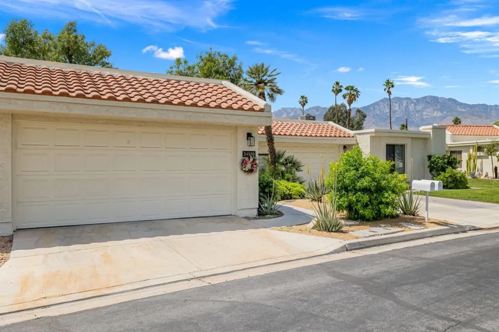 34939 Calle Sama Cathedral City, CA 92234