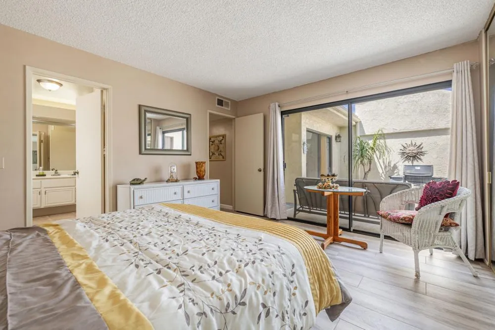 34939 Calle Sama Cathedral City, CA 92234
