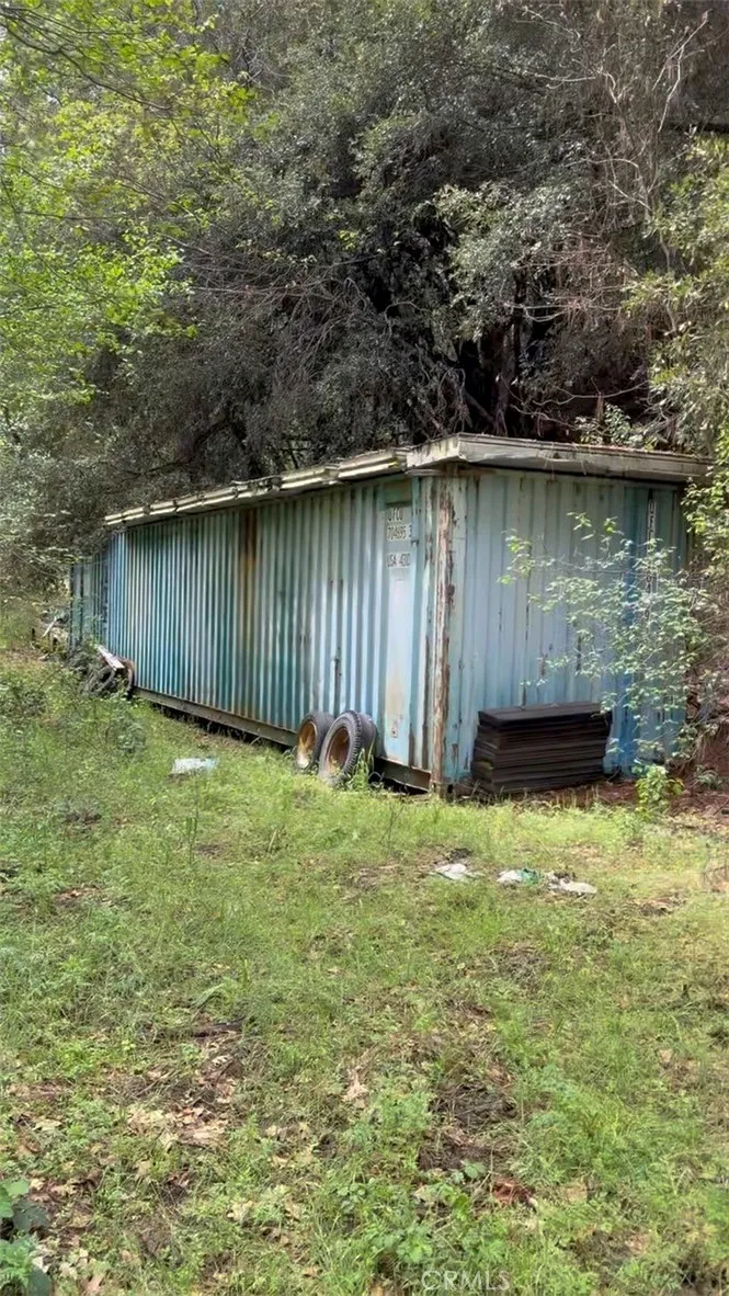 39 Anderson Valley Road Coulterville, CA 95311