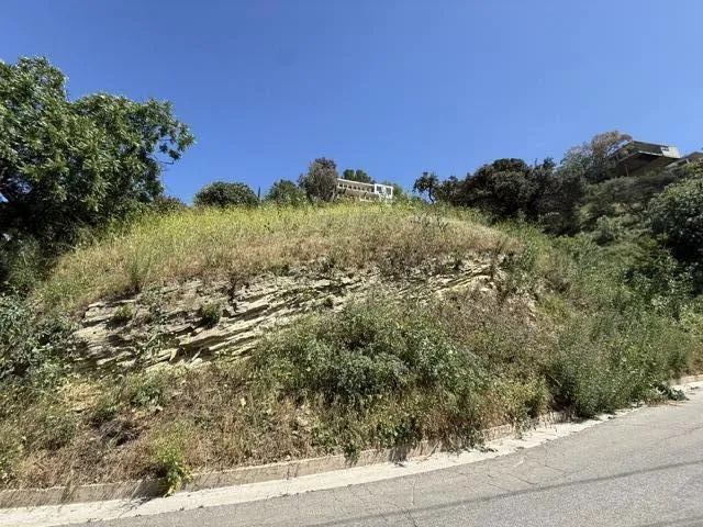 3800 Knobhill Drive Sherman Oaks, CA 91423