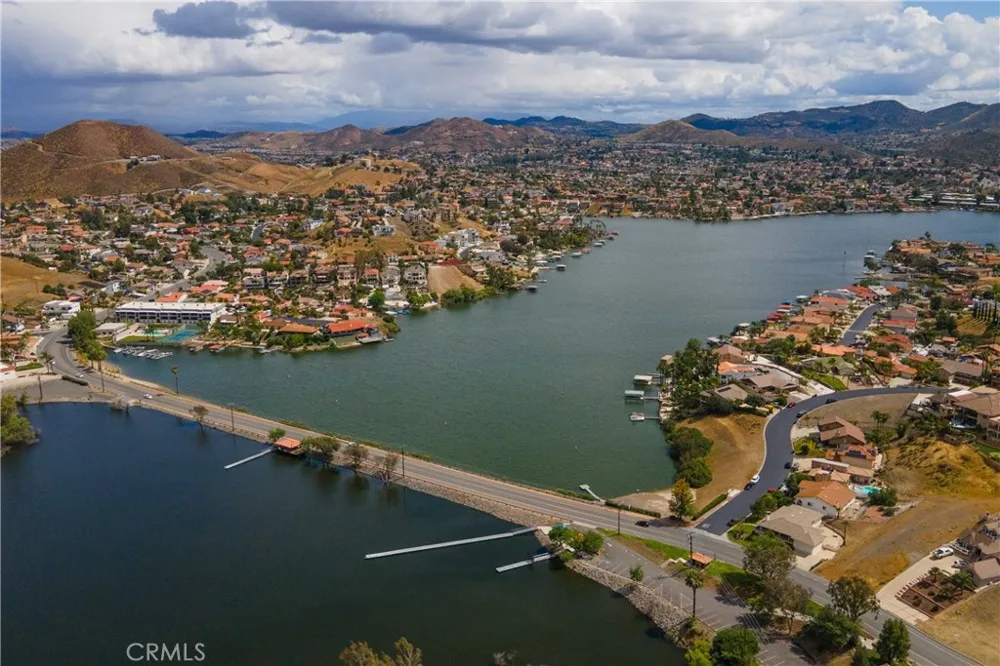 29096 Old Wrangler Road Canyon Lake, CA 92587