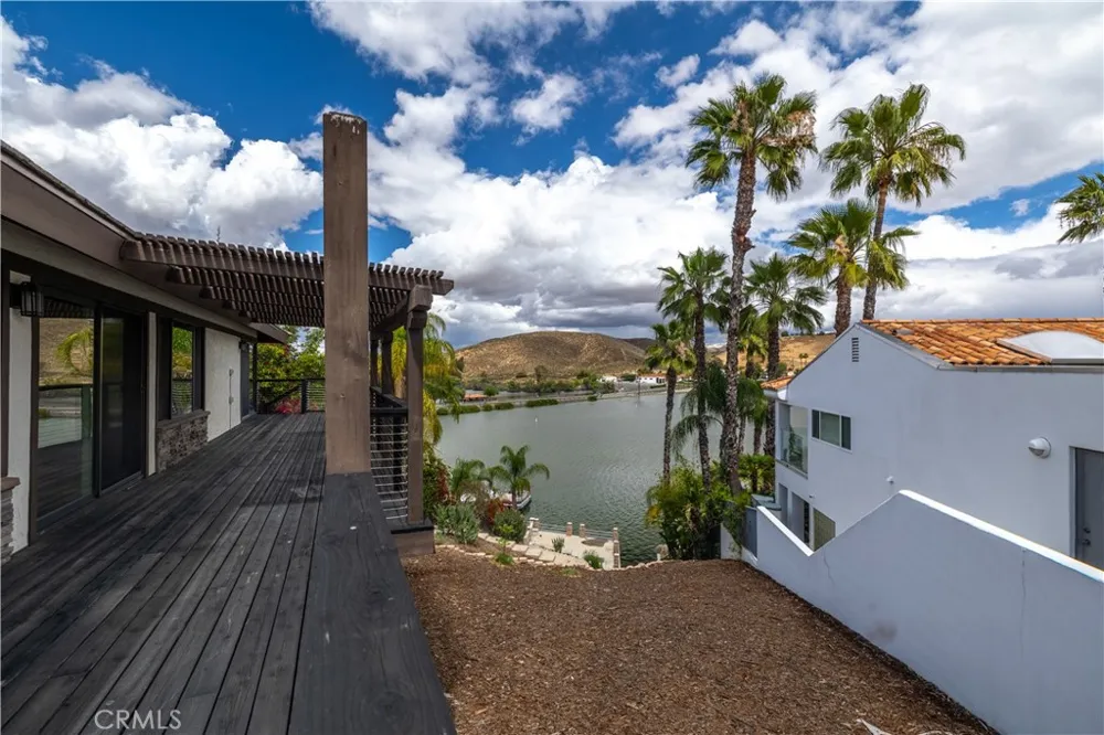 29096 Old Wrangler Road Canyon Lake, CA 92587