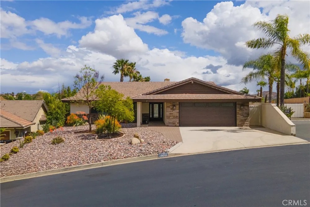 29096 Old Wrangler Road Canyon Lake, CA 92587